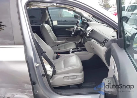 2018 Honda Pilot Ex-L z USA, uszkodzony, nr VIN 5FNYF5H68JB019292